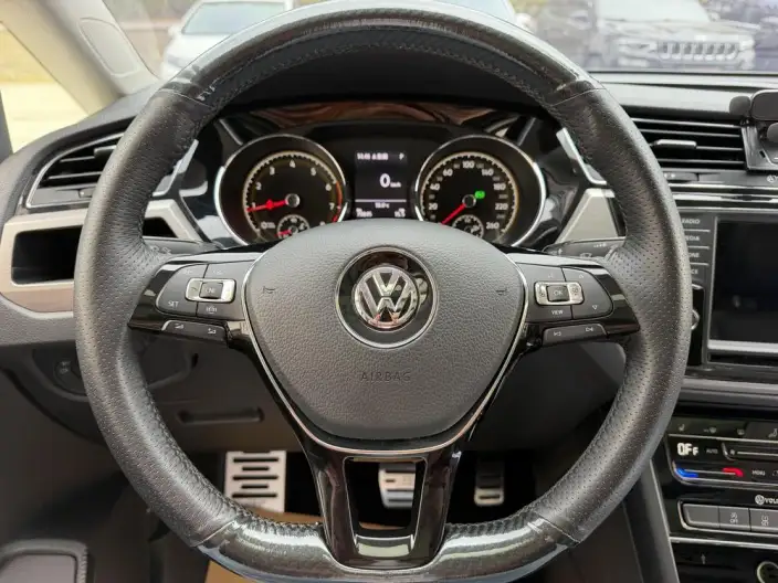 Volkswagen Touran L 2021 Model 280TSI DSG Extension Edition 7 seat – фото 7