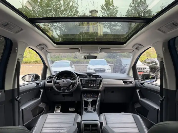 Volkswagen Touran L 2021 Model 280TSI DSG Extension Edition 7 seat – фото 8