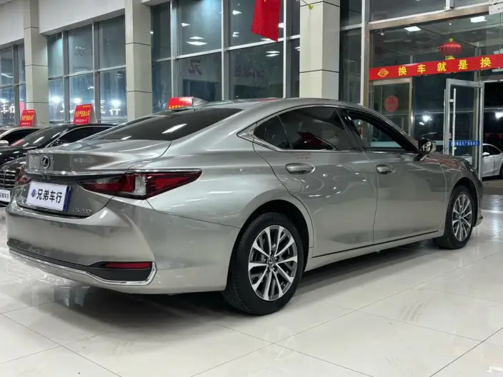 Lexus ES 2022 Model 200 Superior Edition – фото 4