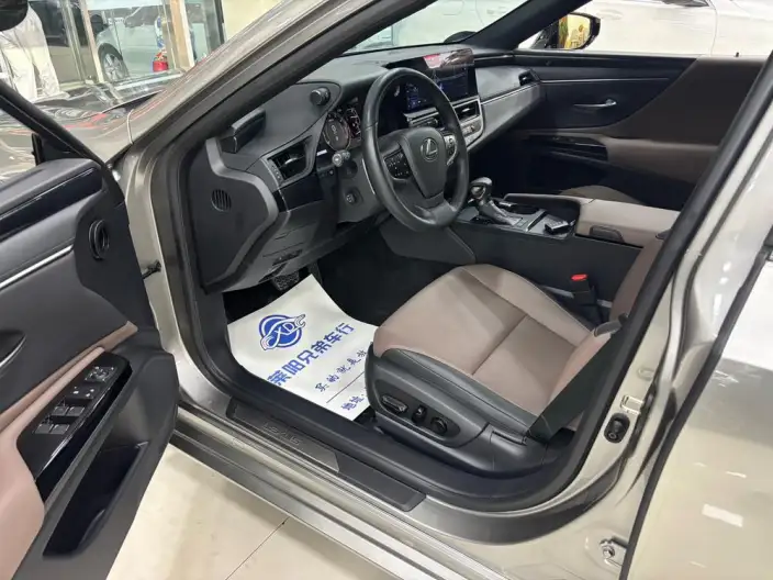 Lexus ES 2022 Model 200 Superior Edition – фото 7