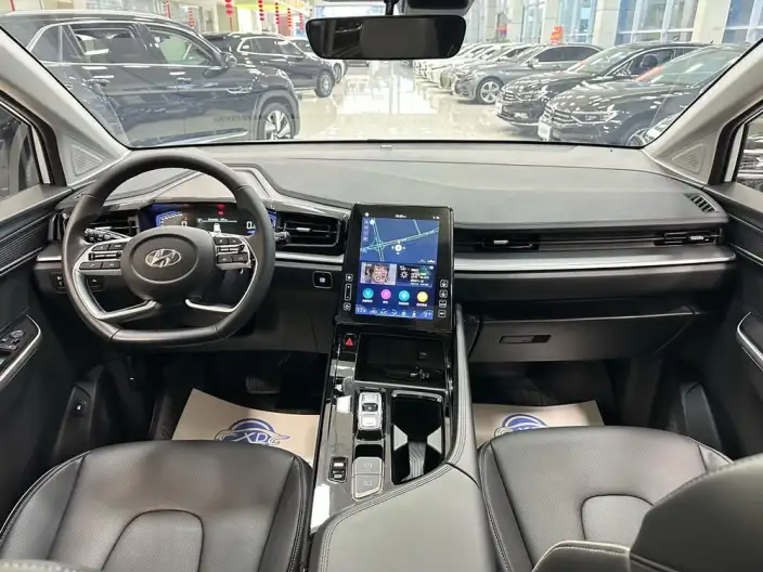 Hyundai Custin 2024 Model 270TGDi LUX Premium Edition – фото 5