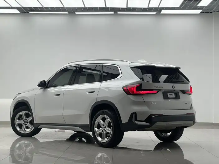 BMW X1 2023 Model sDrive20Li X Design Set – фото 4
