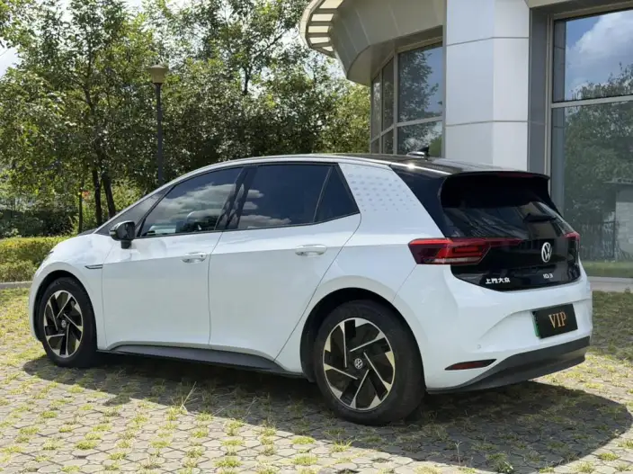 Volkswagen ID.3 2023 Model Pure Smart Edition – фото 4