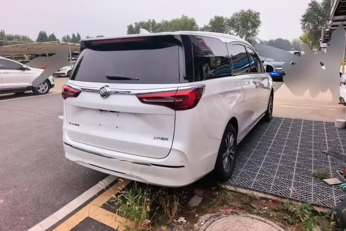 Buick GL8 2023 Model ES Luzun 2.0T Exclusive Model – фото 3