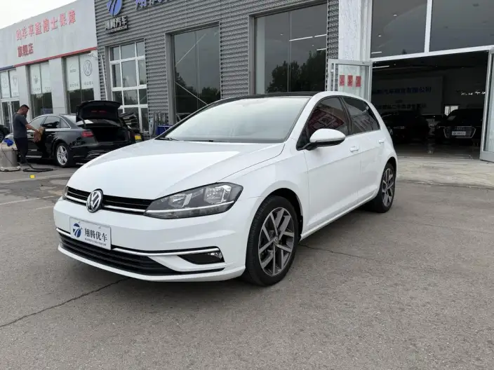 Volkswagen Golf 2020 Model 280TSI DSG Comfort Model – фото 1