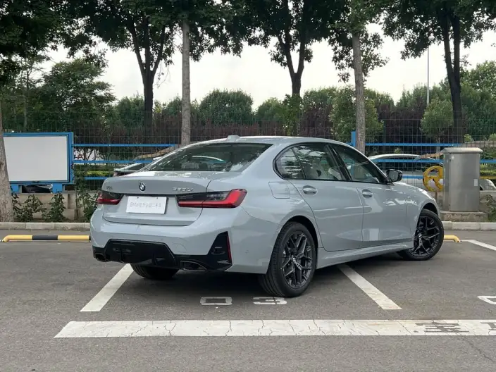 BMW 3 Series 2025 Model 330Li M Sports Night Set – фото 5