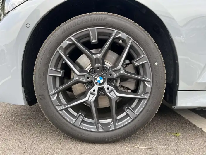 BMW 3 Series 2025 Model 330Li M Sports Night Set – фото 10