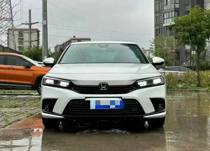 Honda Civic 2022 Model 240TURBO CVT Dynamic Edition – фото 2