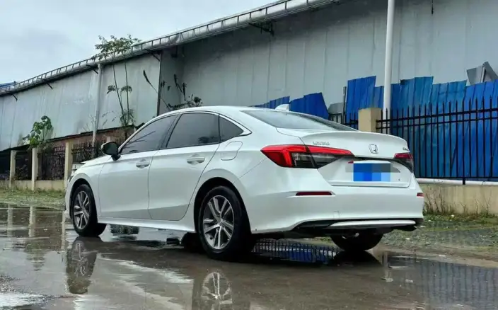 Honda Civic 2022 Model 240TURBO CVT Dynamic Edition – фото 5
