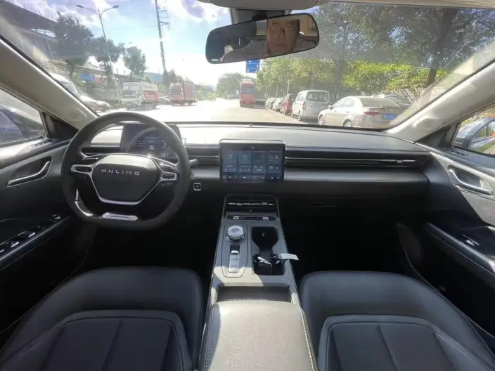 Wuling Xingguang PHEV 2023 Model 70 Standard Edition – фото 8
