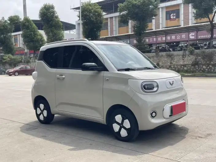 Wuling Hongguang MINIEV 2024 Model 215km Advanced version Lithium Iron Phosphate