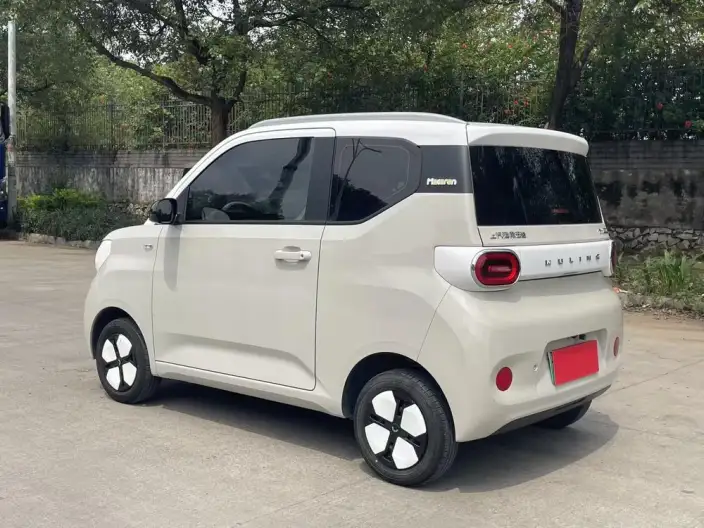 Wuling Hongguang MINIEV 2024 Model 215km Advanced version Lithium Iron Phosphate