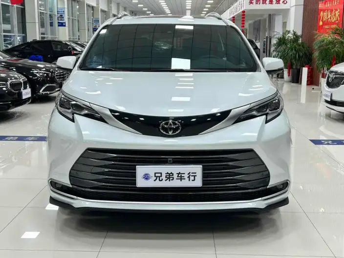 Toyota Sienna 2024 Model Hybrid 2.5L Zhen Xiang Premium Edition – фото 2