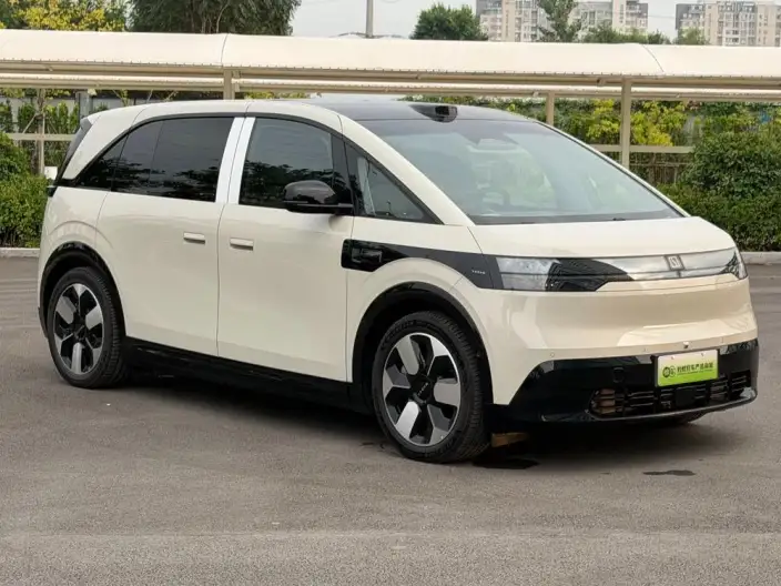 ZEEKR MIX 2025 Model 76kWh Smart Driving Edition – фото 3
