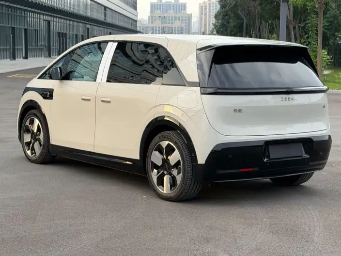 ZEEKR MIX 2025 Model 76kWh Smart Driving Edition – фото 5