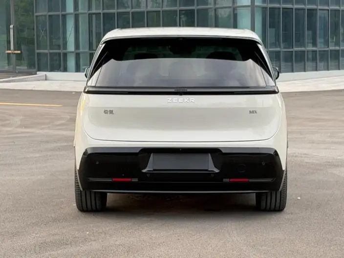 ZEEKR MIX 2025 Model 76kWh Smart Driving Edition – фото 6
