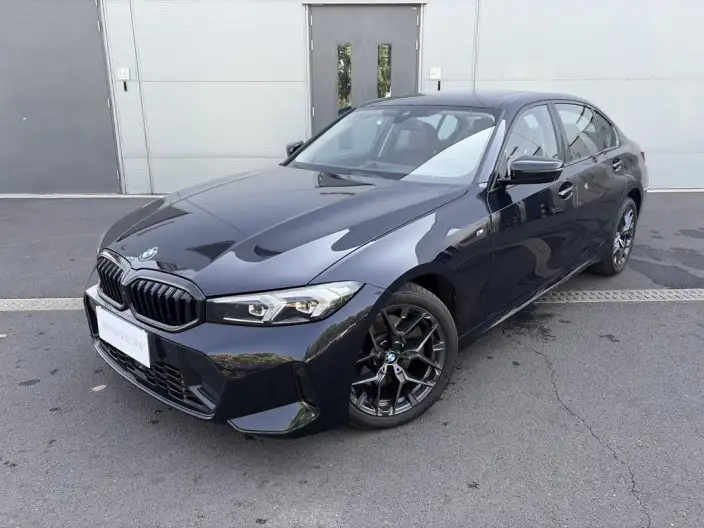 BMW 3 Series 2025 Model 330Li M Sports Night Set – фото 1