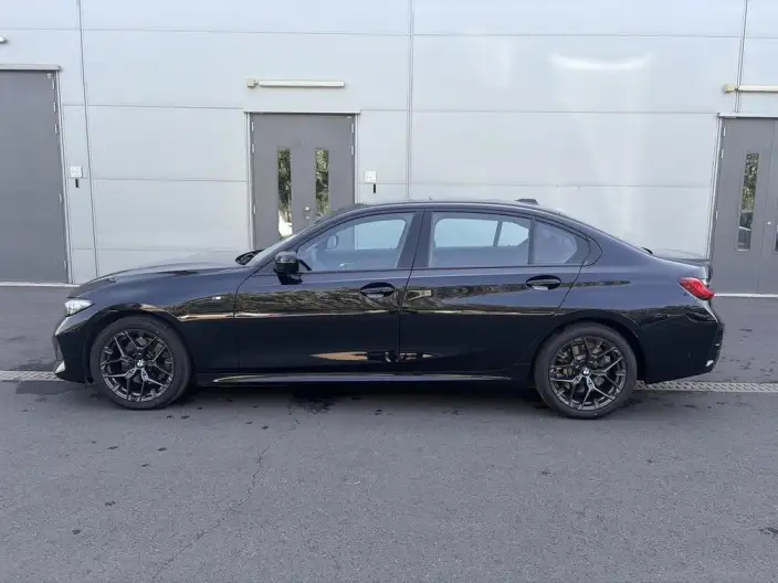 BMW 3 Series 2025 Model 330Li M Sports Night Set – фото 3
