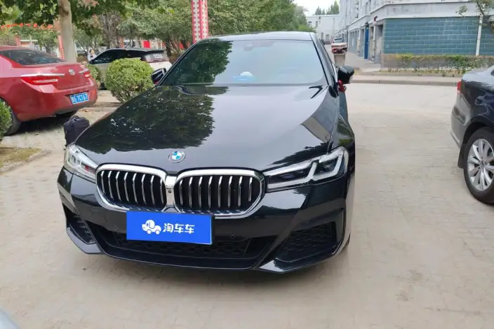 BMW 5 Series 2023 Model 530Li Leading Model M Sports Set – фото 2