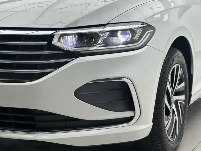 Volkswagen Lavida 2023 Model 1.5L Automatic Starry Sky Five Million Edition – фото 9