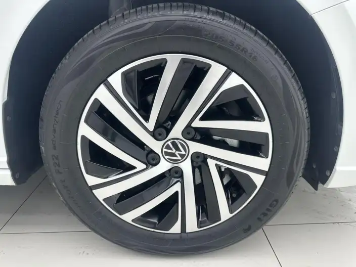 Volkswagen Lavida 2023 Model 1.5L Automatic Starry Sky Five Million Edition – фото 10