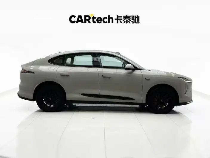 IM LS6 2026 Model EV Max – фото 6