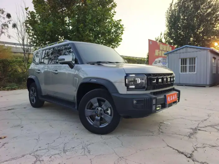Jetour Traveler 2023 Model 1.5TD 2WD Land Rover Discovery PRO