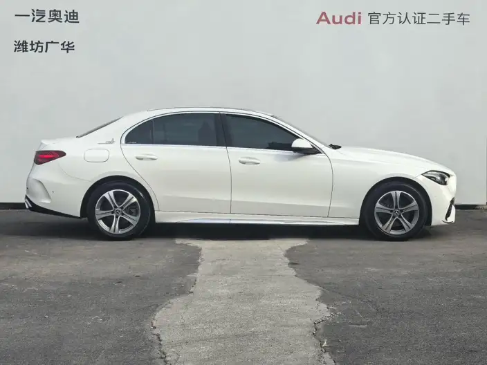 Mercedes-Benz C-Class 2022 Model C 200 L Sports Edition – фото 5