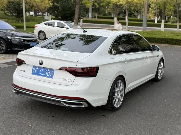 Volkswagen Sagitar 2024 Model 300TSI DSG Beyond Edition – фото 7