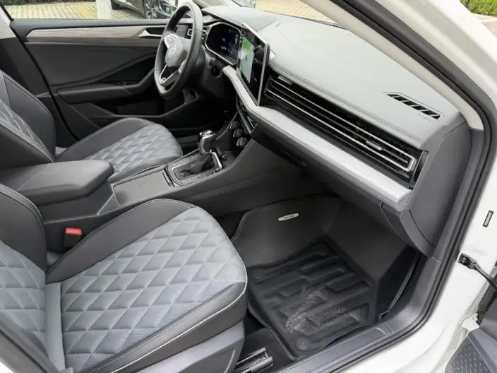 Volkswagen Sagitar 2024 Model 300TSI DSG Beyond Edition – фото 9