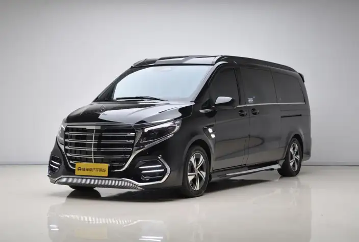 Viano 2024 Model 2.0T Business Edition 7 seat – фото 1
