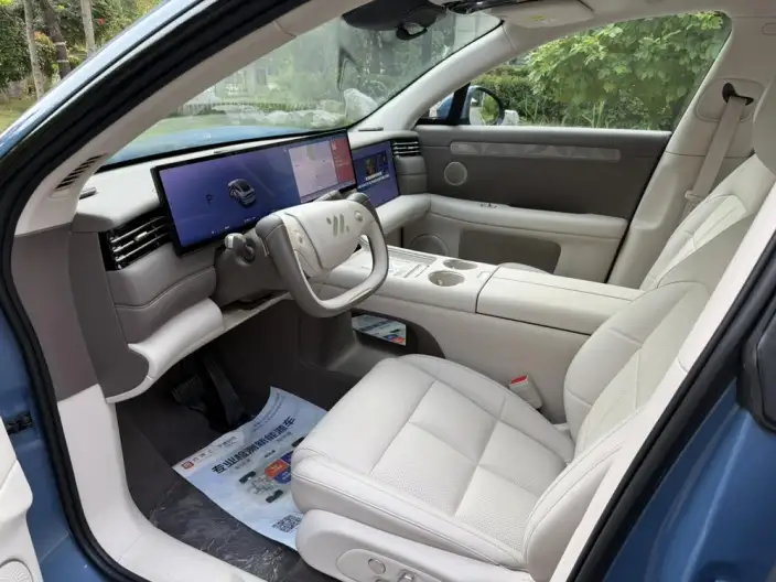IM LS6 2026 Model EV Max – фото 9