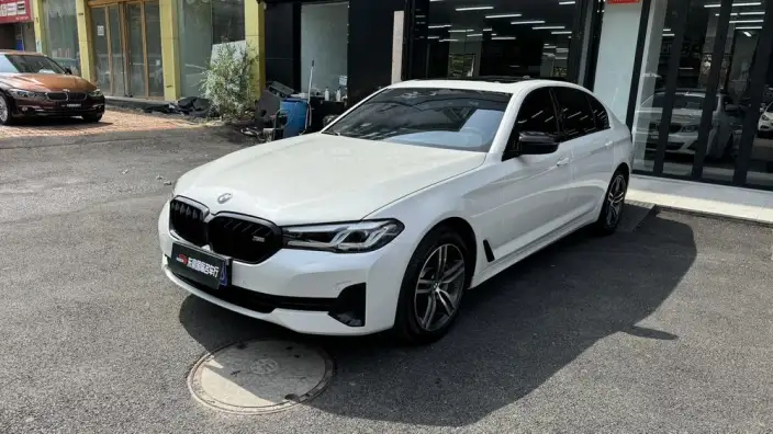 BMW 5 Series 2023 Model 530Li Leading Model Luxury Set