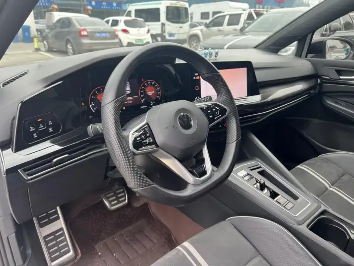 Volkswagen Golf 2021 Model 280TSI DSG R-Line – фото 7