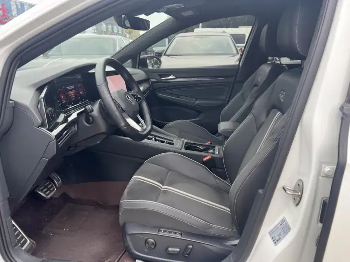 Volkswagen Golf 2021 Model 280TSI DSG R-Line – фото 8