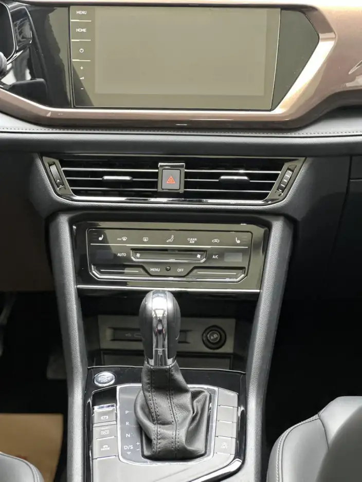 Volkswagen Tharu 2022 Model 280TSI 2WD Deluxe Edition – фото 5