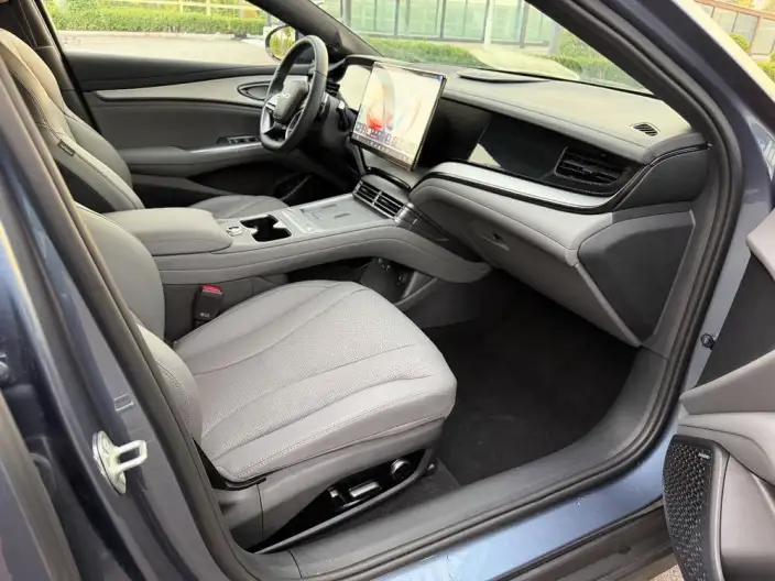 BYD Seal 07DM 2026 Model DM-i 230KM Flagship Model – фото 9