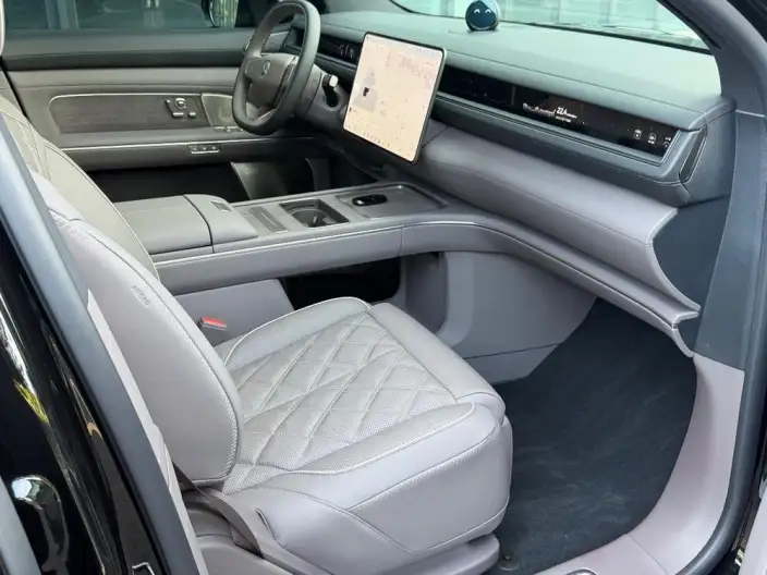 NIO ES8 2026 Model VI seat Executive Signature Edition – фото 9