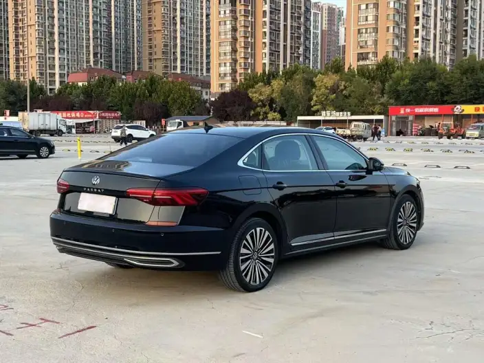 Volkswagen Passat 2021 Model 280TSI Business Edition – фото 6