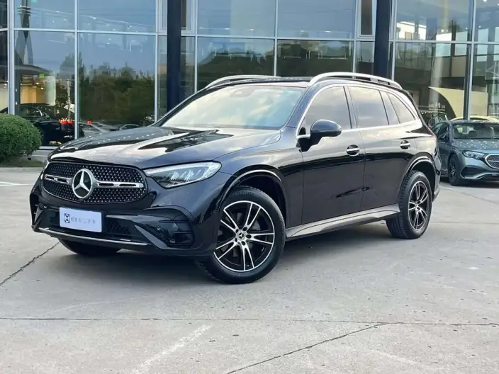 Mercedes-Benz GLC 2024 Model GLC 260 L 4MATIC Dynamic Model 5 seat – фото 1