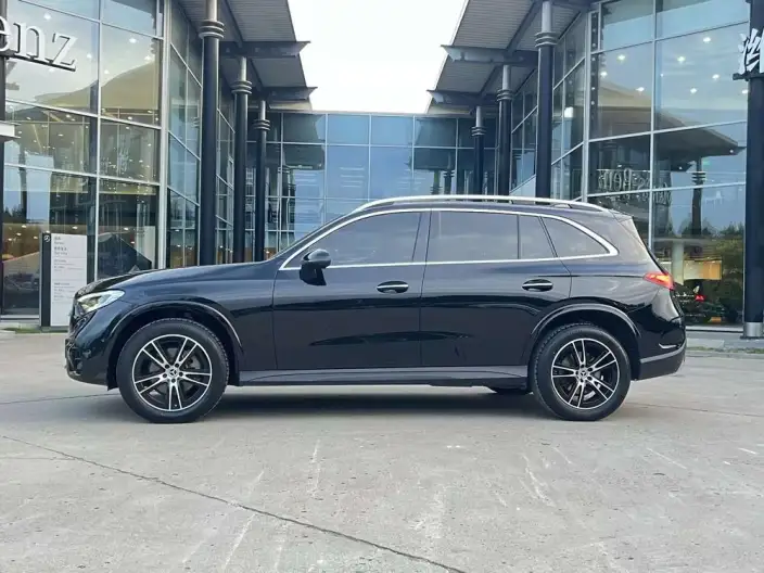 Mercedes-Benz GLC 2024 Model GLC 260 L 4MATIC Dynamic Model 5 seat – фото 3