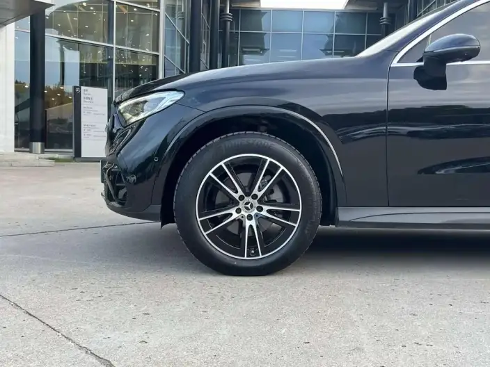 Mercedes-Benz GLC 2024 Model GLC 260 L 4MATIC Dynamic Model 5 seat – фото 7