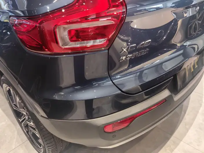 Volvo XC40 2021 Model T4 4WD Smart Range Deluxe Edition – фото 8