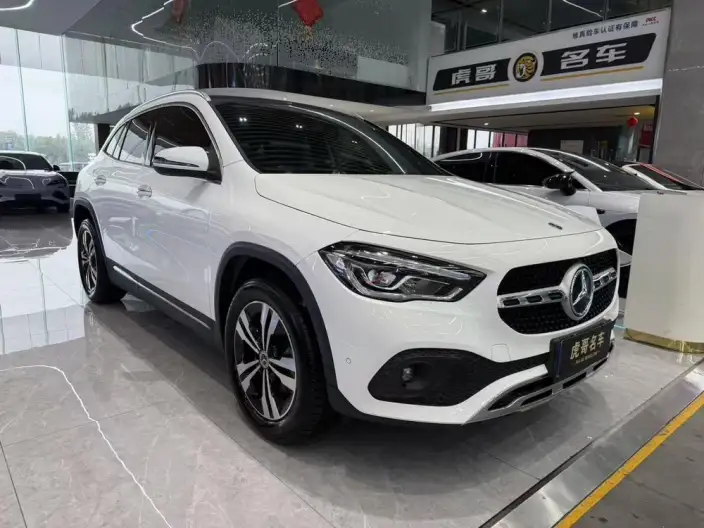 Mercedes-Benz GLA 2020 Model GLA 200 – фото 3