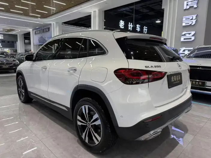 Mercedes-Benz GLA 2020 Model GLA 200 – фото 4