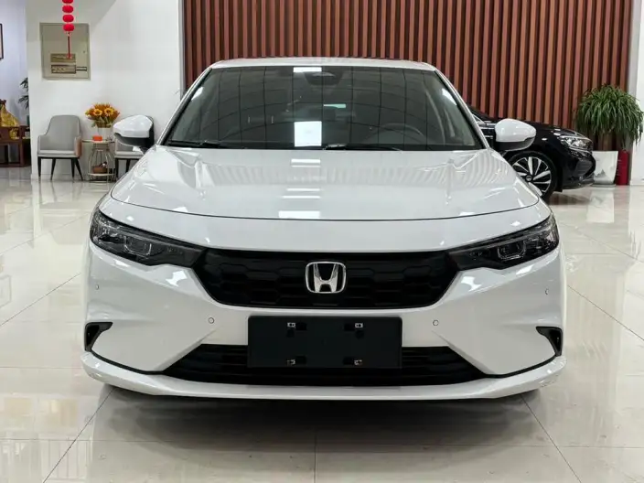 Model Ge 2023 Model 240TURBO CVT Leading version – фото 2