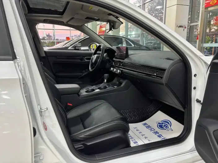 Model Ge 2023 Model 240TURBO CVT Leading version – фото 8