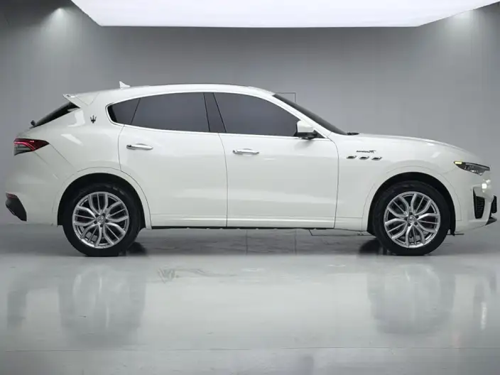 Levante 2022 Model 3.0T Modena – фото 8