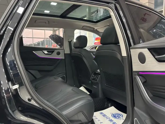 Hongqi HS5 2025 Model 2.0T Flag Xiang Pro Edition – фото 9