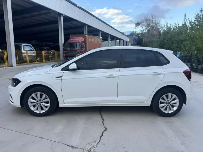 Polo 2021 Model Plus 1.5L Automatic Colorful Technology Version – фото 4